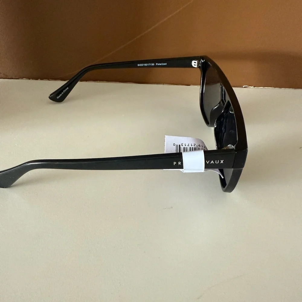 Privé Revaux Surf City Black Polarized Sunglasses – Unisex, NWT